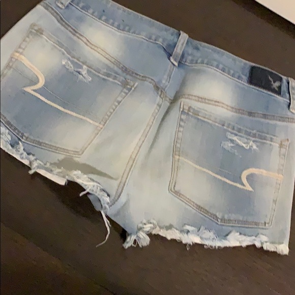 Shorts - Picture 2 of 3